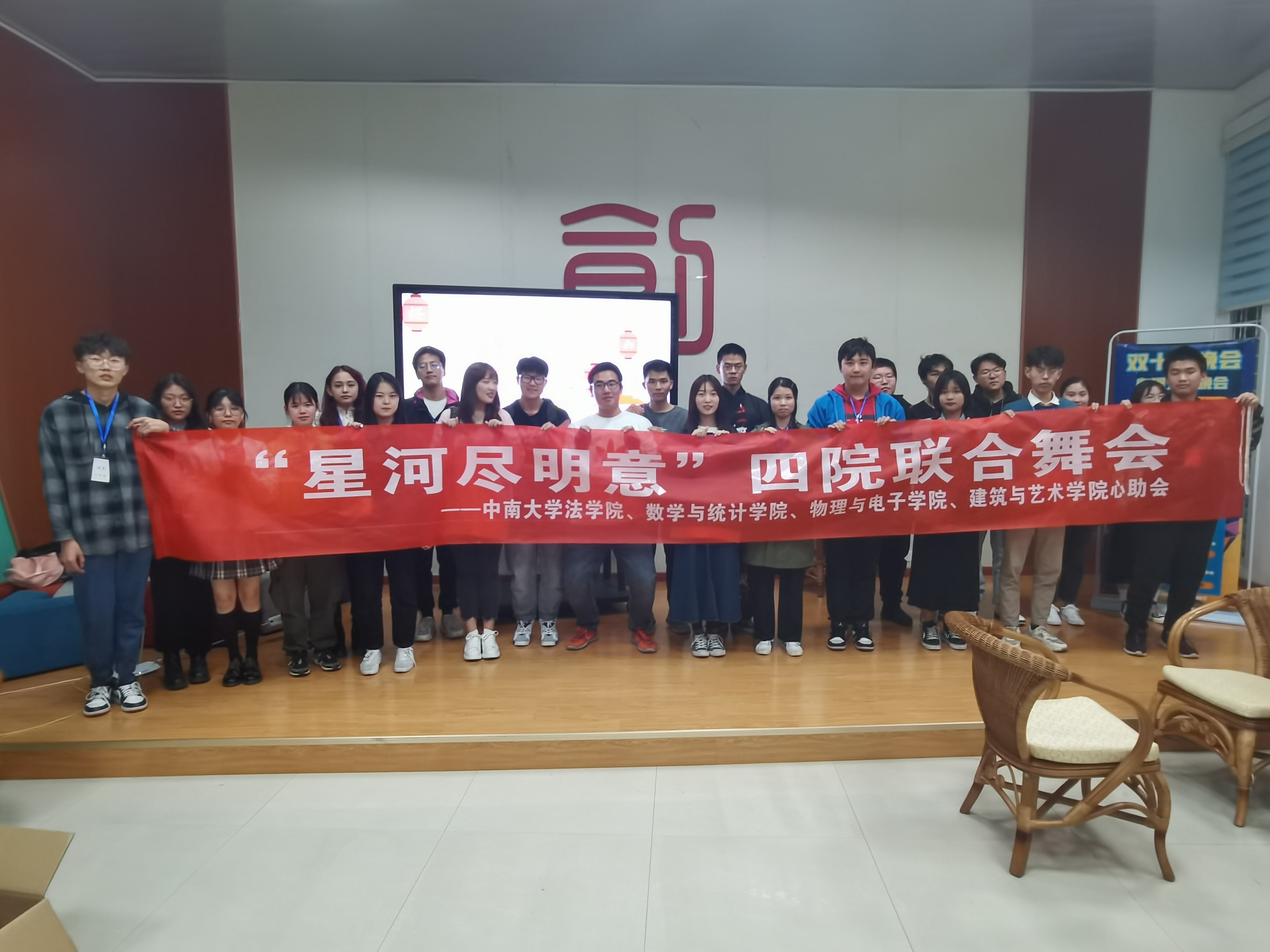 1331-min.jpg 1331-min.jpg