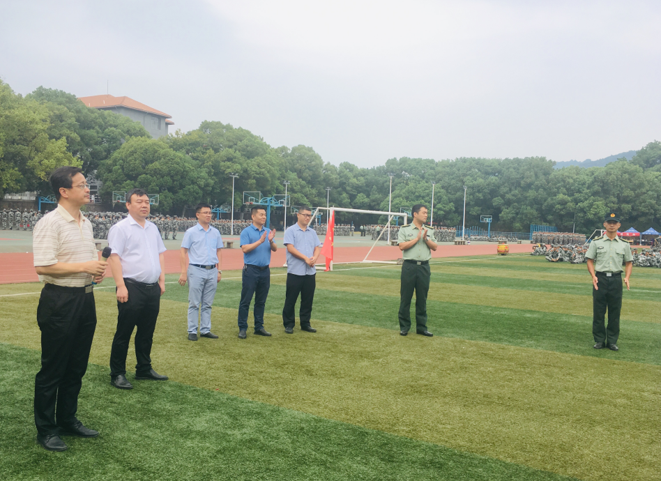 贺书记.png 贺书记.png