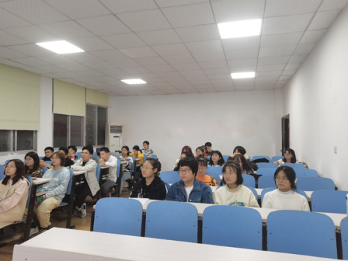 法学院2.png 法学院2.png