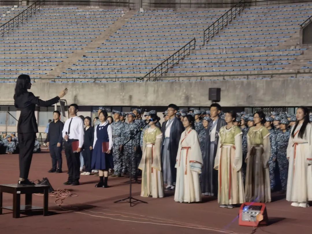 dc8a474a30c93475ca162b0c29ba7b8d.jpg dc8a474a30c93475ca162b0c29ba7b8d.jpg