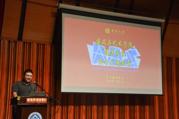 DSC_8085.jpg DSC_8085.jpg