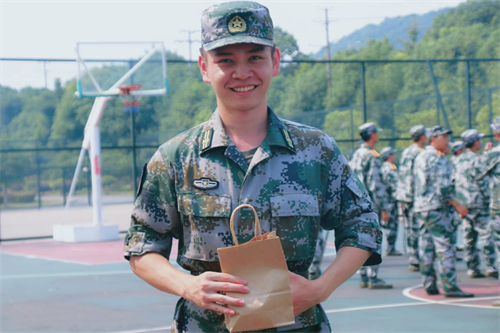 图片4.png 图片4.png