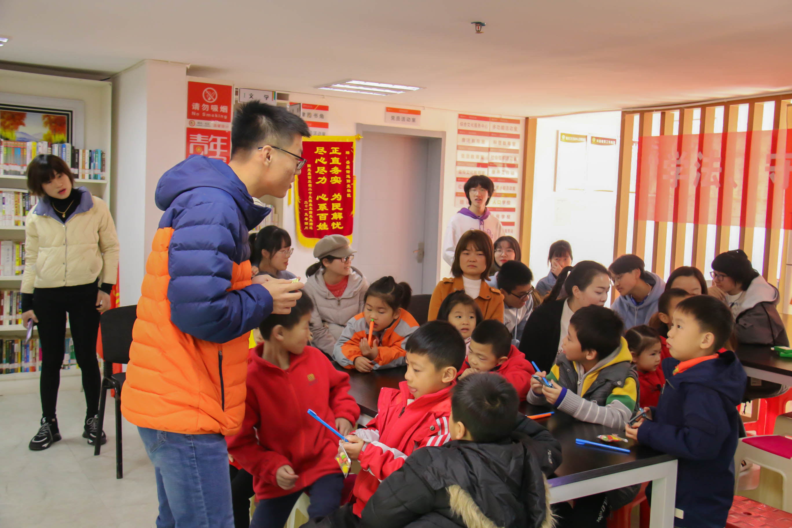 讲解.jpg 讲解.jpg