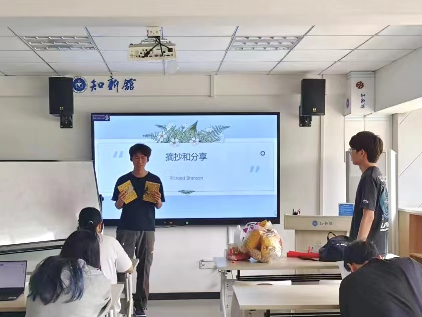 62798746-F983-48CA-BFD9-54593CD127D9.jpeg 62798746-F983-48CA-BFD9-54593CD127D9.jpeg