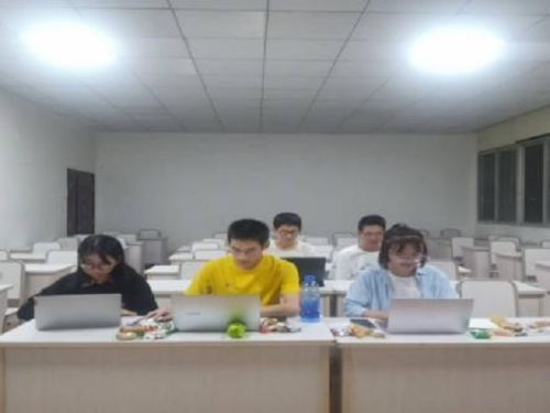 法学院.png 法学院.png