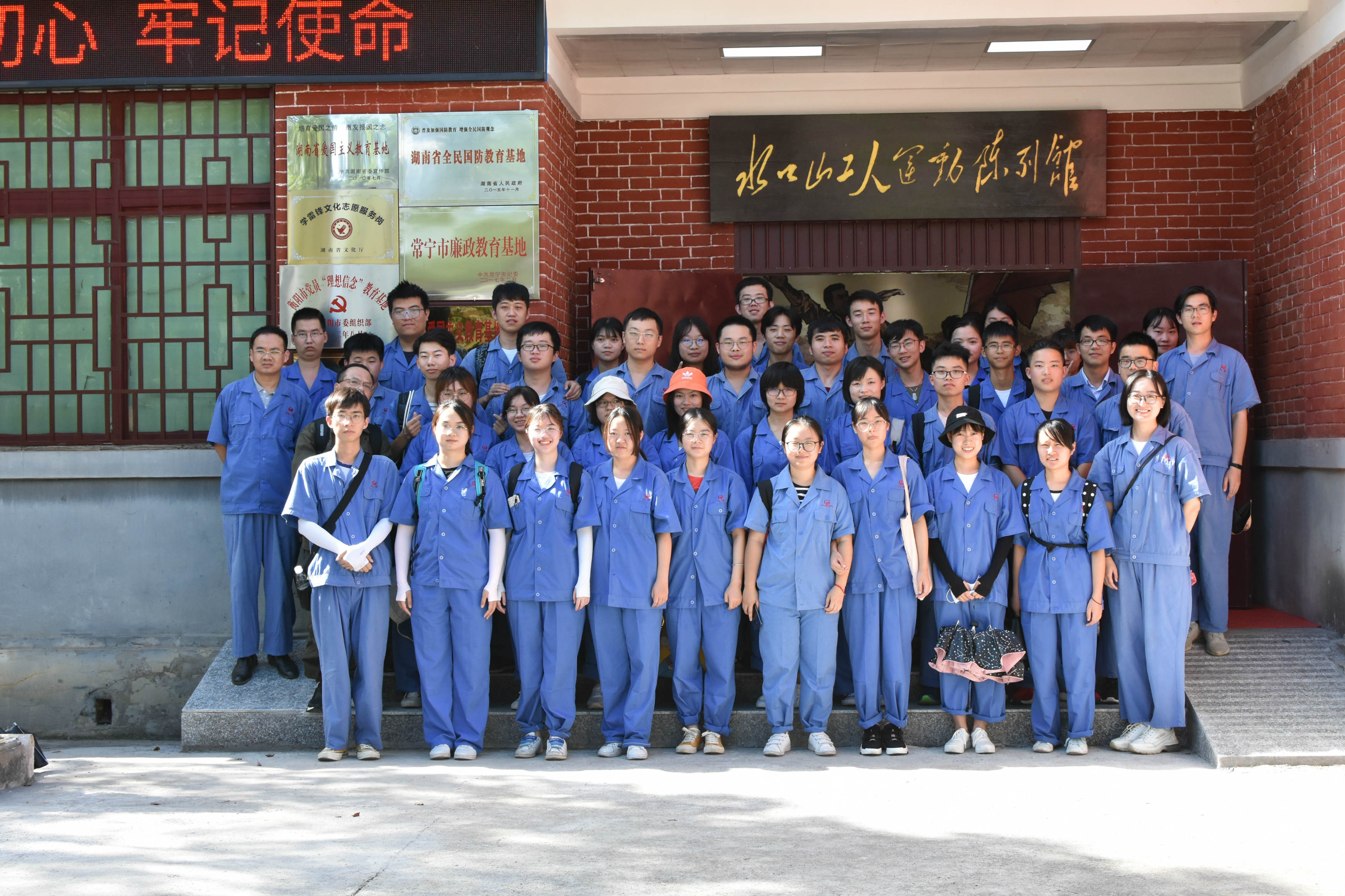 4_meitu_1.jpg 4_meitu_1.jpg