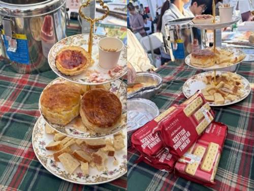 桌子上有许多食物 AI 生成的内容可能不正确。