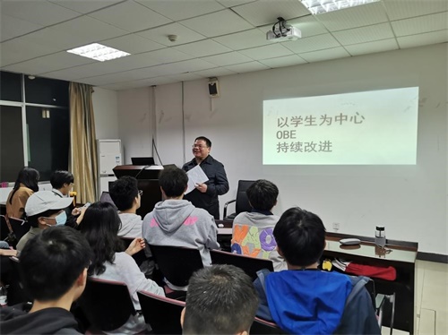 审稿1.jpg 审稿1.jpg