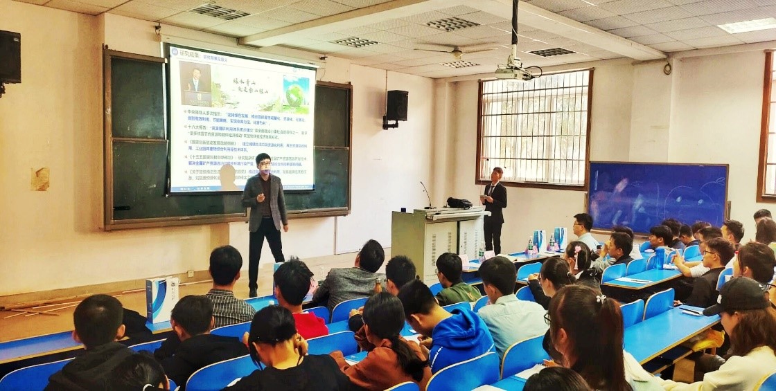 世界上的噶尔疯狂如.jpg 世界上的噶尔疯狂如.jpg