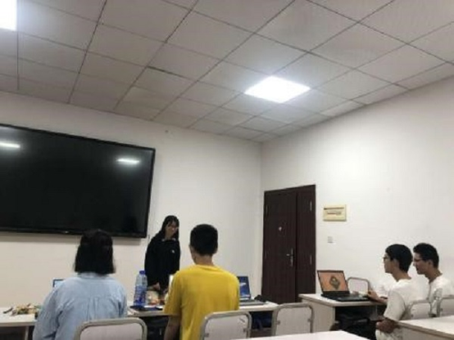 法学院2.png 法学院2.png