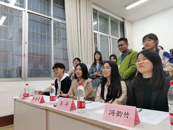 评委.jpg 评委.jpg