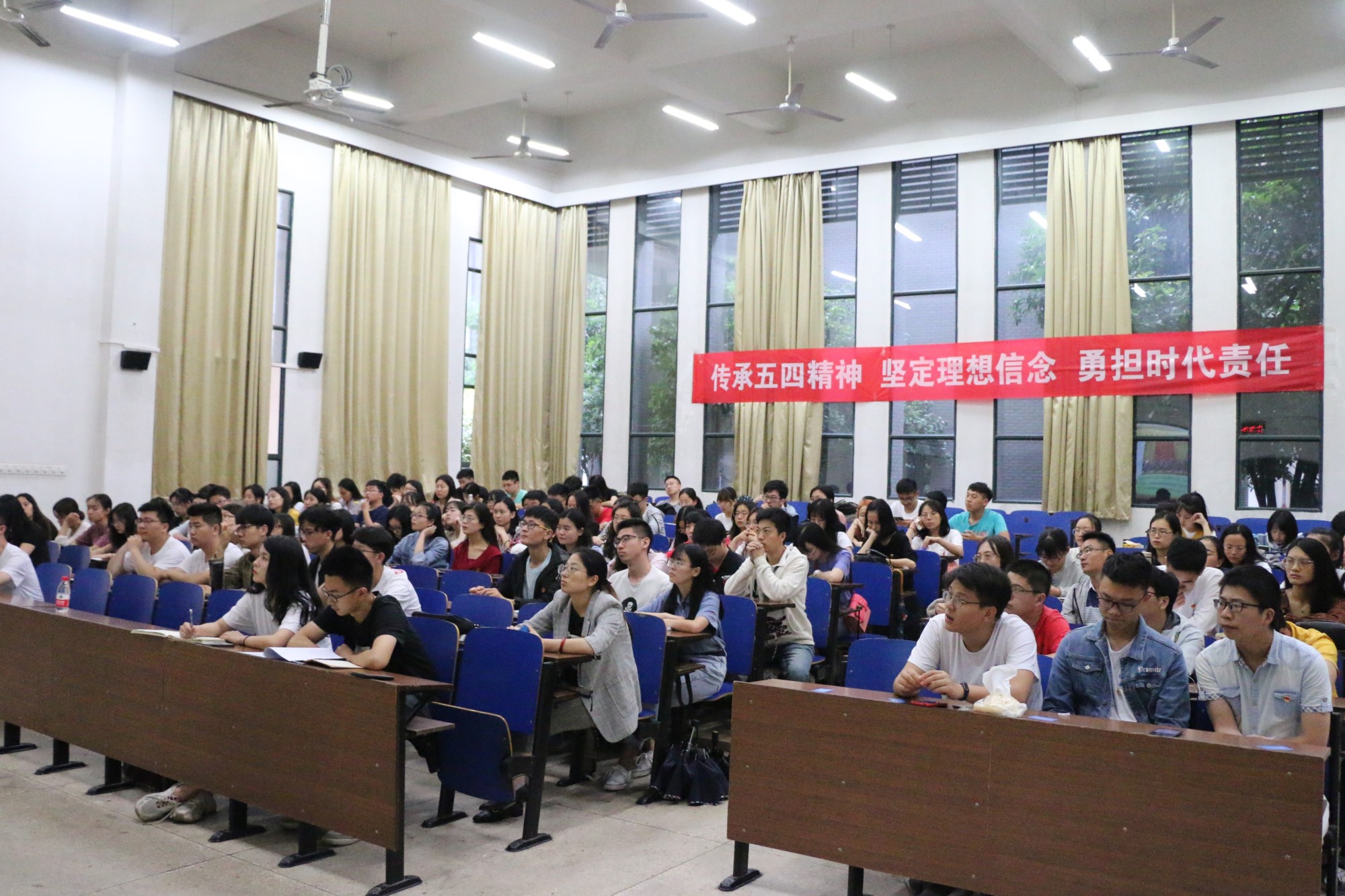 IMG_5702_副本.jpg IMG_5702_副本.jpg