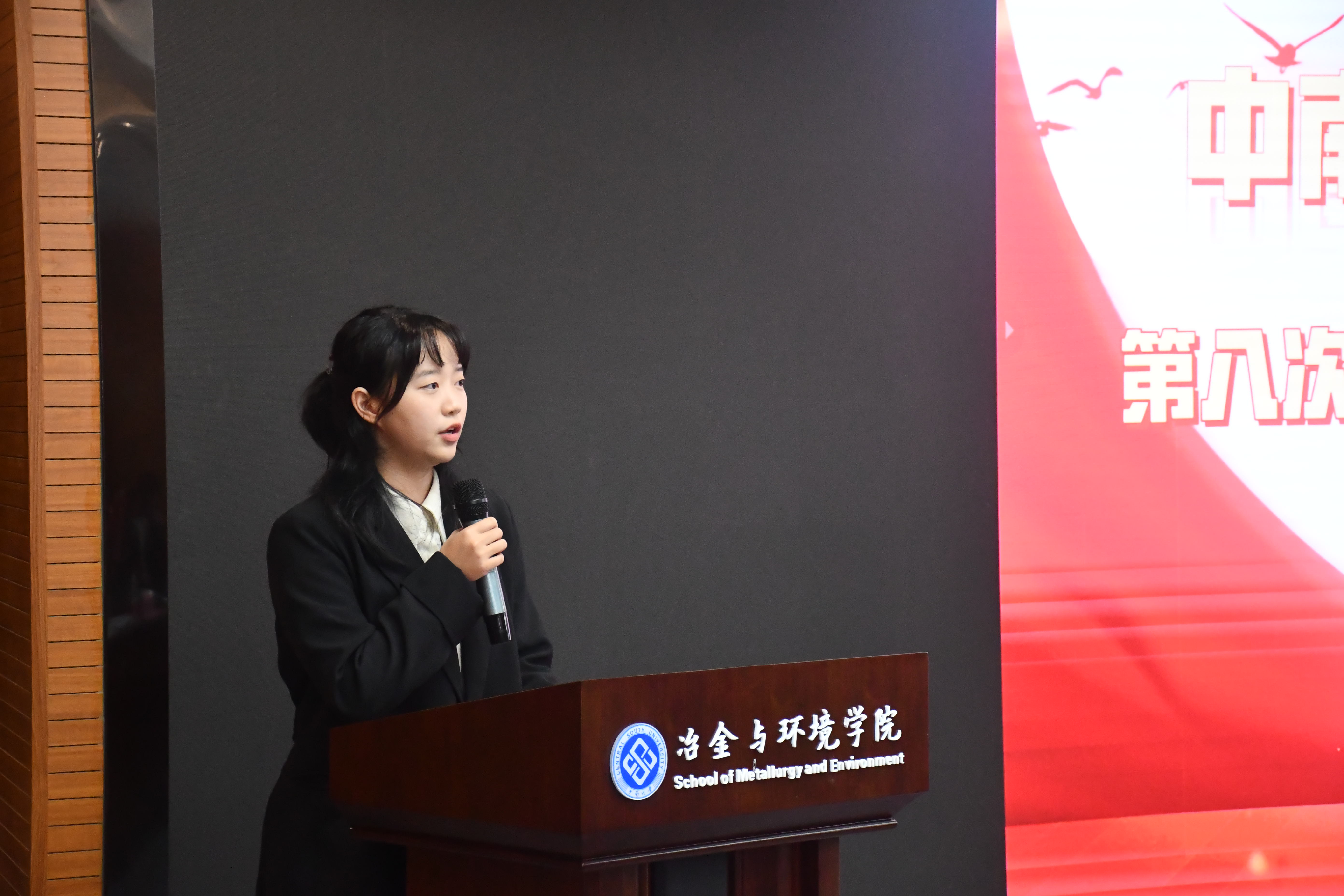 DSC_5833.JPG DSC_5833.JPG